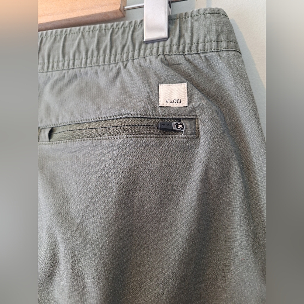 Vuori Women's Ripstop Pants Olive Green - M - Picture 9 of 16